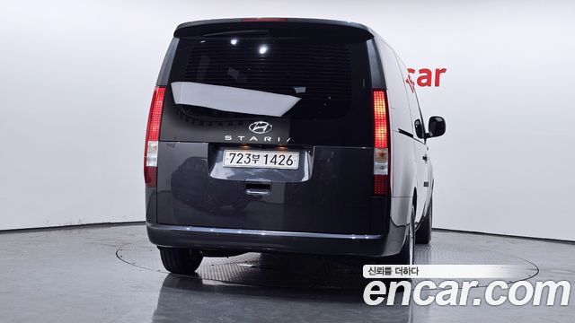 Hyundai Staria Tourer 11-Seater Smart — пробег 11 915 км — фото 4 из 5