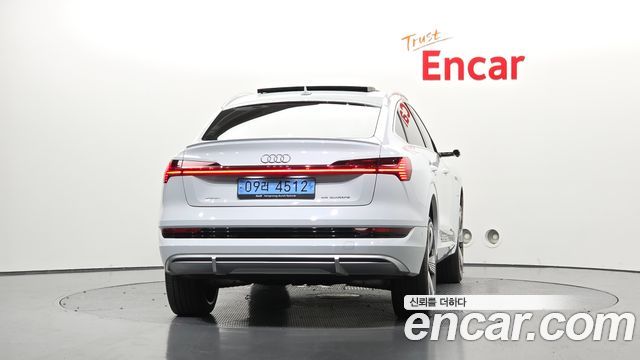 Audi e-tron 55 Quattro Sportback — пробег 67 769 км — фото 4 из 5