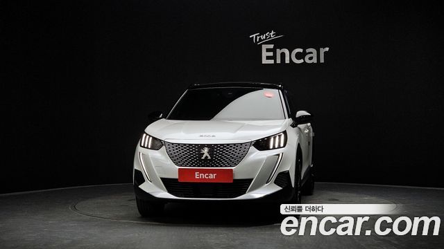 Peugeot 2008 EV GT — пробег 8 042 км — фото 3 из 5