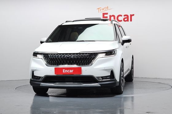 Kia Carnival Gasoline 9-Seater Signature — пробег 20 335 км — фото 3 из 5