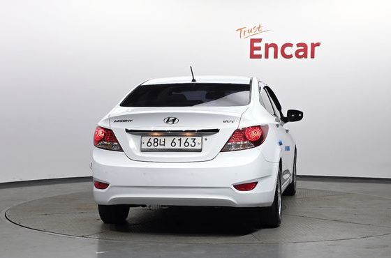 Hyundai Accent 1.4 VVT Premier — пробег 70 170 км — фото 4 из 5