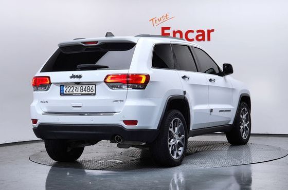 Jeep Cherokee 3.6 Limited WK2 — пробег 43 935 км — фото 2 из 5