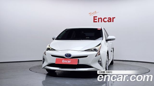 Toyota Prius из Кореи Encar