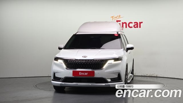 Kia Carnival 7-Seater Hi-Limousine Signature — пробег 98 815 км — фото 3 из 5