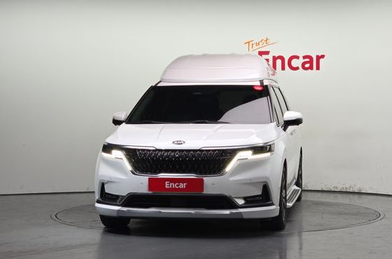 Kia Carnival 7-Seater Hi-Limousine Signature — пробег 98 815 км — фото 3 из 5