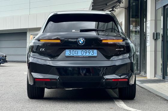 BMW iX xDrive50 Sports Plus — пробег 12 061 км — фото 4 из 5