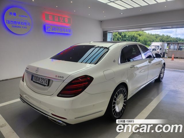 Mercedes-Benz S-Class Maybach S560 4MATIC — пробег 155 000 км — фото 2 из 5
