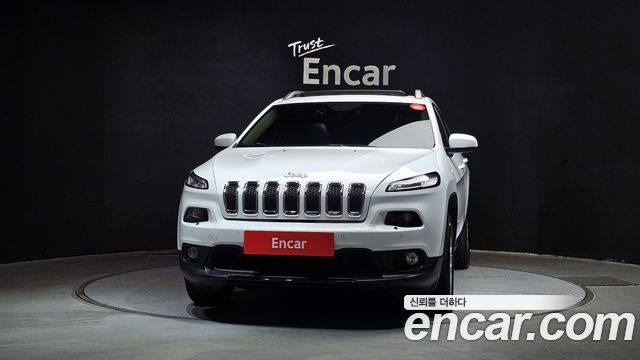 Jeep Cherokee 2.2 Diesel Longitude AWD — пробег 76 135 км — фото 3 из 5