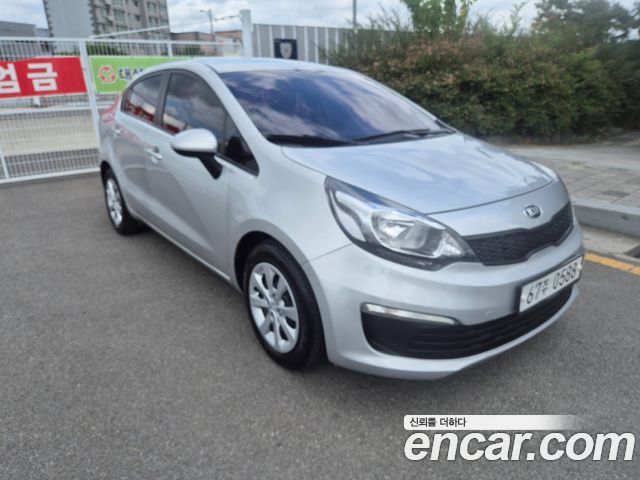 Kia pride 4DR 1.4 MPI Deluxe — пробег 123 551 км — фото 3 из 5