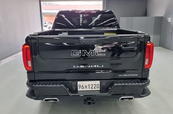 GMC Sierra Denali — пробег 4 516 км — фото 3 из 5