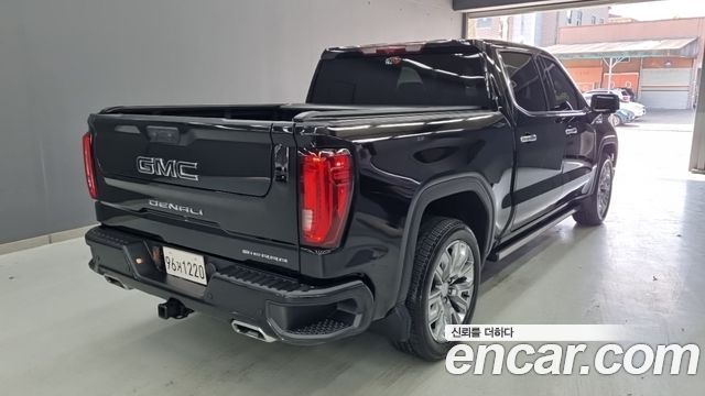 GMC Sierra Denali — пробег 4 516 км — фото 4 из 5