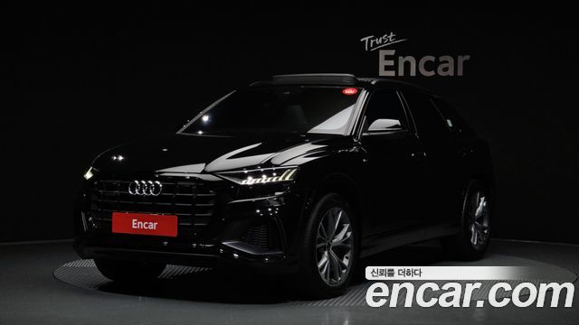Audi Q8 55 TFSI Quattro Premium — пробег 26 363 км — фото 1 из 5