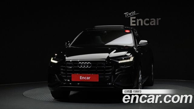 Audi Q8 55 TFSI Quattro Premium — пробег 26 363 км — фото 3 из 5