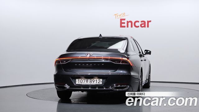 Hyundai Grandeur из Кореи Encar