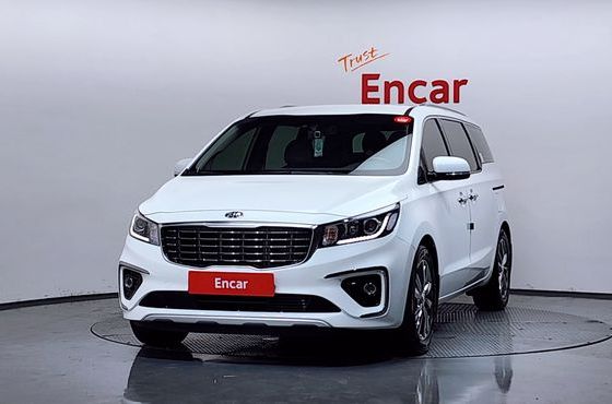 Kia Carnival 9-Seater Prstige — пробег 58 817 км — фото 3 из 5