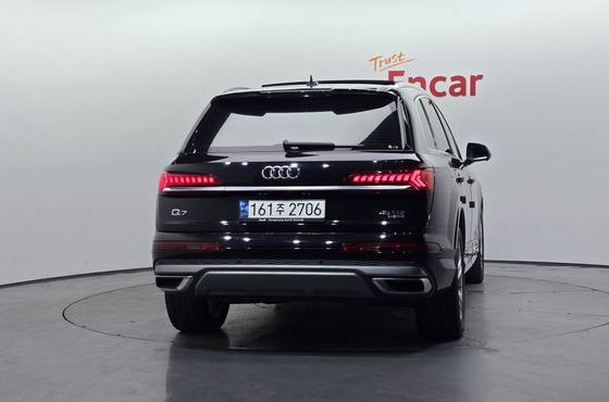 Audi Q7 45 TDI Quattro Premium — пробег 63 675 км — фото 4 из 5