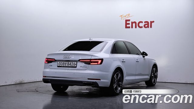 Audi A4 40 TFSI Premium — пробег 82 585 км — фото 2 из 5