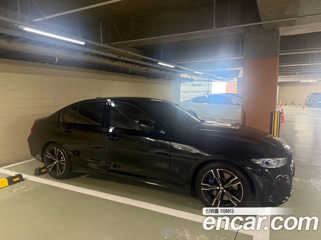BMW 3-Series 320i M Sport — пробег 4 570 км — фото 2 из 5