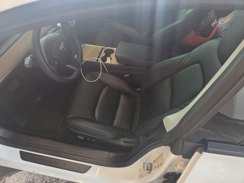 Tesla Model 3 Long Range AWD — пробег 65 000 км — фото 2 из 5