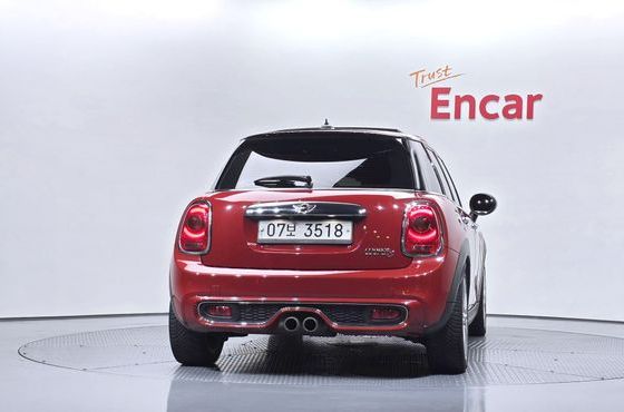 Mini Cooper 5Door Standard 3rd — пробег 114 642 км — фото 4 из 5
