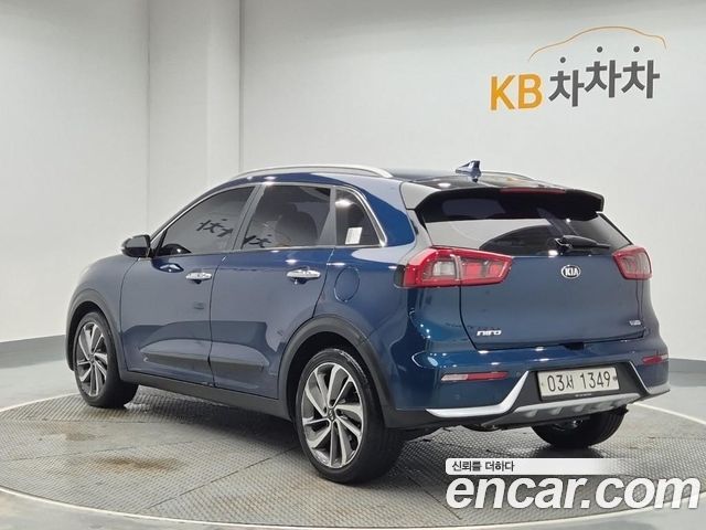 Kia Niro Noblesse — пробег 54 000 км — фото 3 из 5