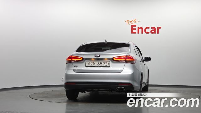Kia K3 из Кореи Encar