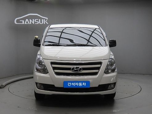 Hyundai Starex 12-Seater LPi Wagon Smart — пробег 52 607 км — фото 1 из 5