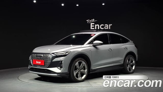 Audi Q4 e-tron 45 Premium Sportback — пробег 9 991 км — фото 1 из 5
