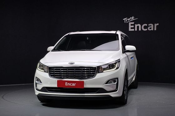Kia Carnival 11-Seater Prestige — пробег 186 940 км — фото 3 из 5