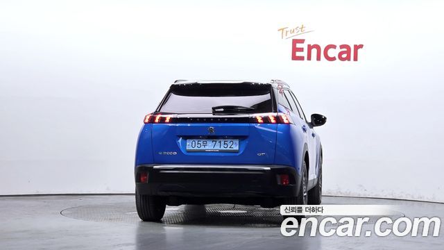 Peugeot 2008 EV GT — пробег 20 050 км — фото 4 из 5