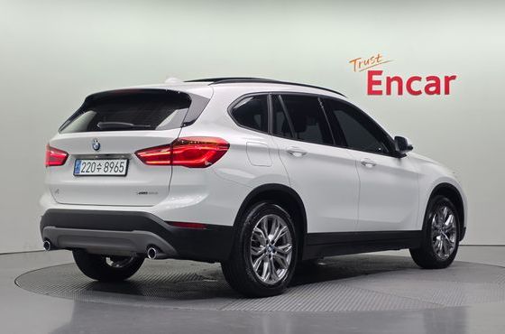 BMW X1 xDrive 18d Joy — пробег 102 960 км — фото 2 из 5