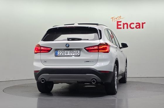 BMW X1 xDrive 18d Joy — пробег 102 960 км — фото 4 из 5