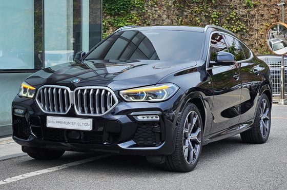 BMW X6 xDrive40i M Sport — пробег 51 663 км — фото 1 из 5
