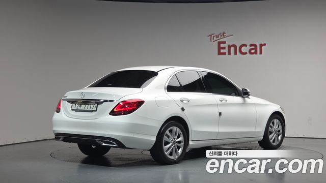 Mercedes-Benz C-Class из Кореи Encar