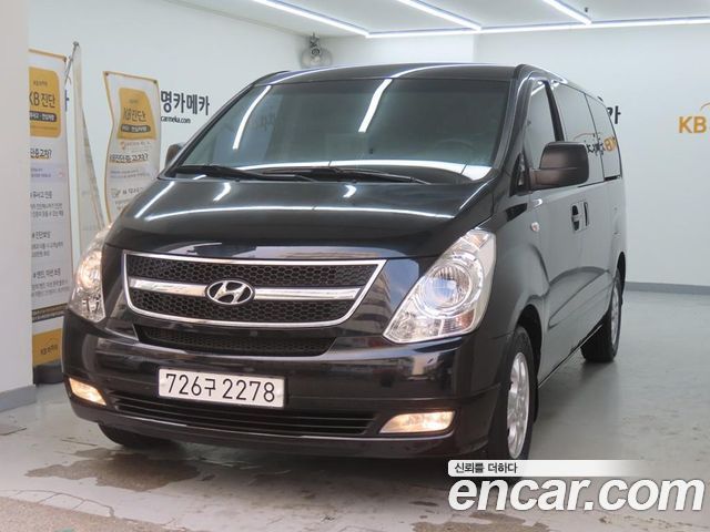 Hyundai Starex 11-Seater Wagon CVX Luxury — пробег 66 510 км — фото 2 из 5