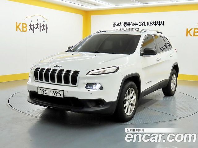 Jeep Cherokee 2.0 Diesel Longitude AWD — пробег 118 468 км — фото 2 из 5