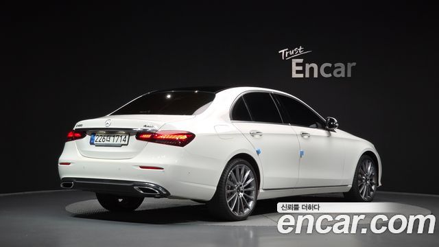 Mercedes-Benz E-Class из Кореи Encar