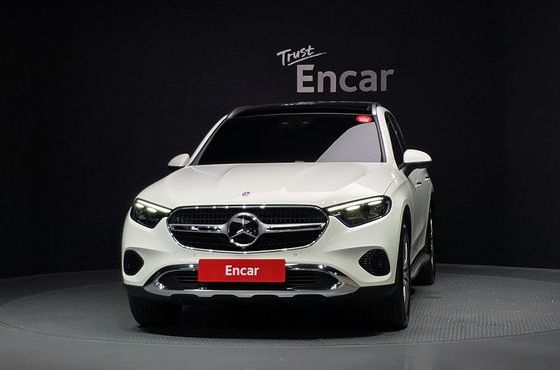 Mercedes-Benz GLC-Class GLC 300 4MATIC Avantgarde — пробег 17 794 км — фото 3 из 5