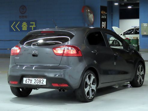 Kia pride 1.6 GDI Hatchback Prestige — пробег 108 356 км — фото 4 из 5
