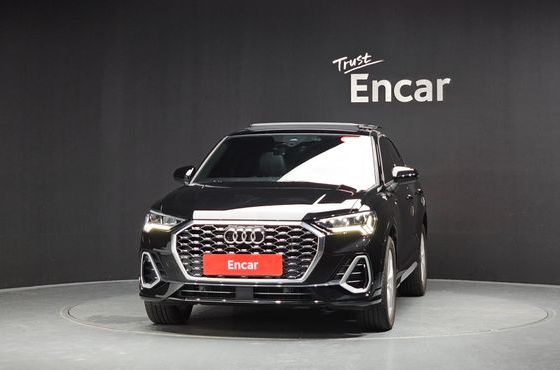 Audi Q3 35 TDI Premium Sportback — пробег 30 700 км — фото 3 из 5