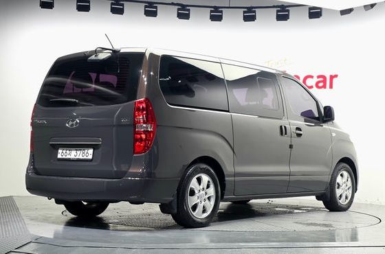 Hyundai Starex Urban 9-Seater Premium — пробег 113 263 км — фото 2 из 5