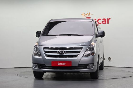 Hyundai Starex 12-Seater Wagon Smart — пробег 184 710 км — фото 3 из 5