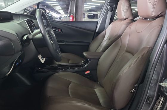 Toyota Prius 1.8 E — пробег 89 600 км — фото 5 из 5