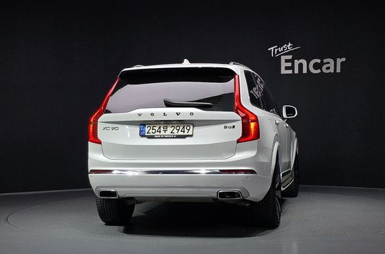 Volvo XC90 B6 Inscription — пробег 42 825 км — фото 4 из 5
