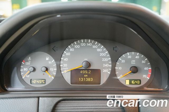 Mercedes-Benz E-Class из Кореи Encar