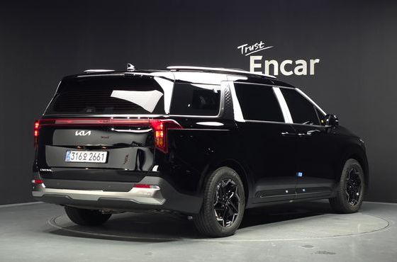 Kia Carnival Diesel 9-Seater Signature — пробег 44 км — фото 2 из 5