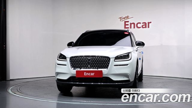 Lincoln Corsair 2.0 Reserve AWD — пробег 71 633 км — фото 3 из 5