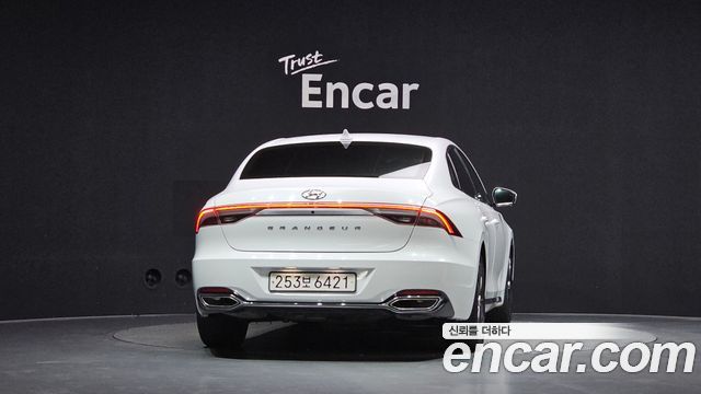 Hyundai Grandeur из Кореи Encar