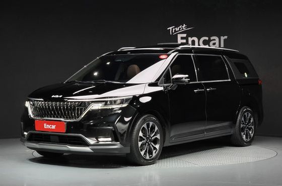 Kia Carnival Diesel 9-Seater Signature — пробег 98 836 км — фото 1 из 5