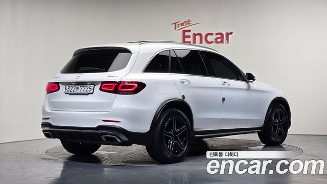 Mercedes-Benz GLC-Class GLC300 4MATIC Premium — пробег 44 688 км — фото 2 из 5